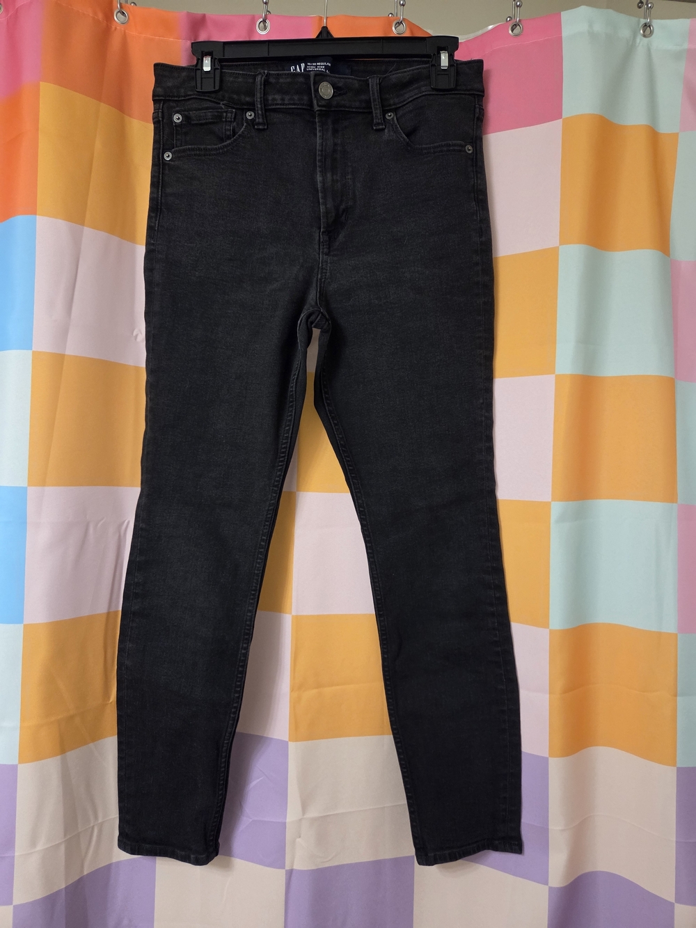 GAP Women's Skinny Jeans in Black Wash